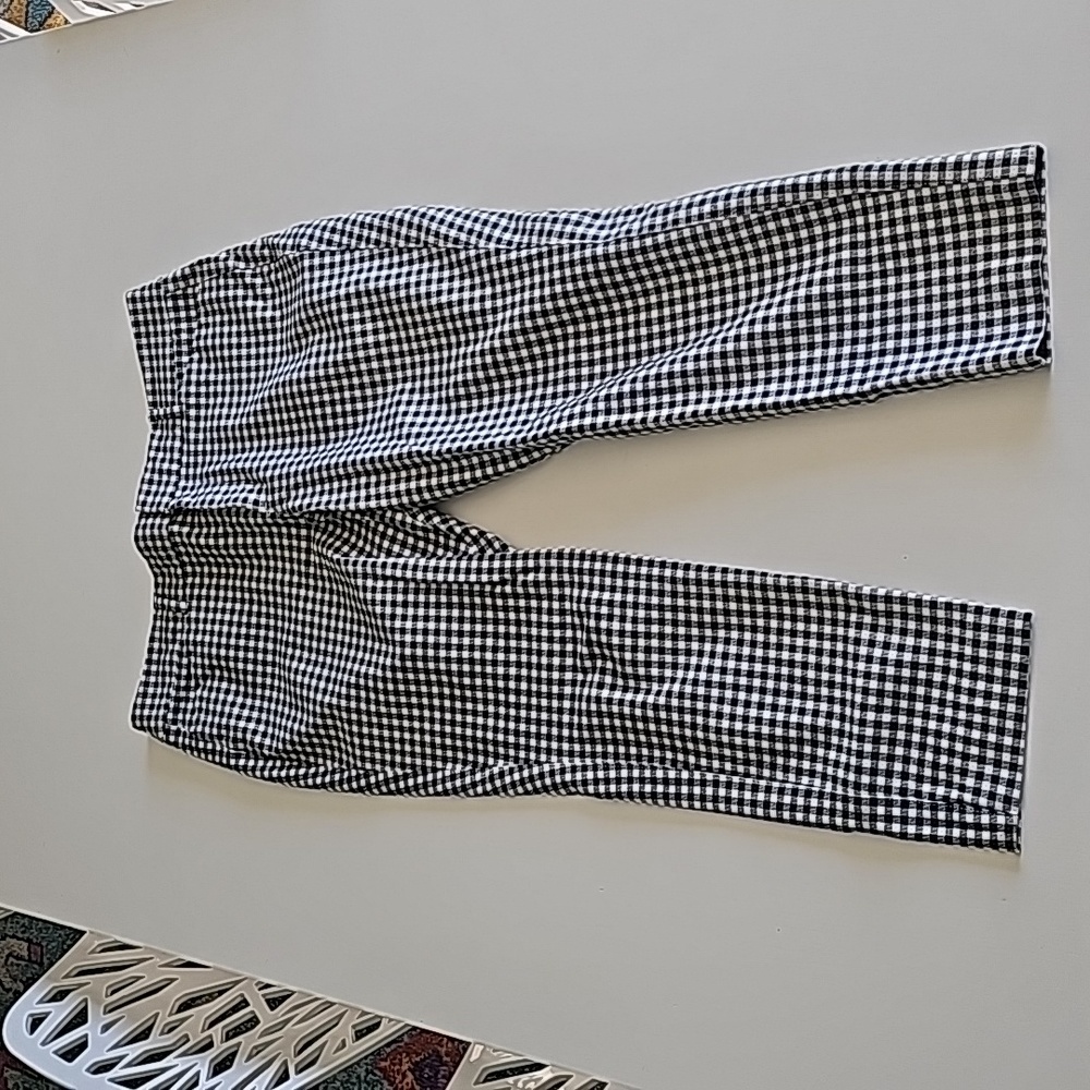 Old Navy pixie pants size 12